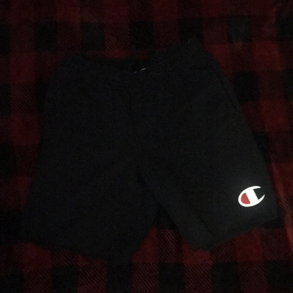 Champion Shorts - Picture 1 of 2